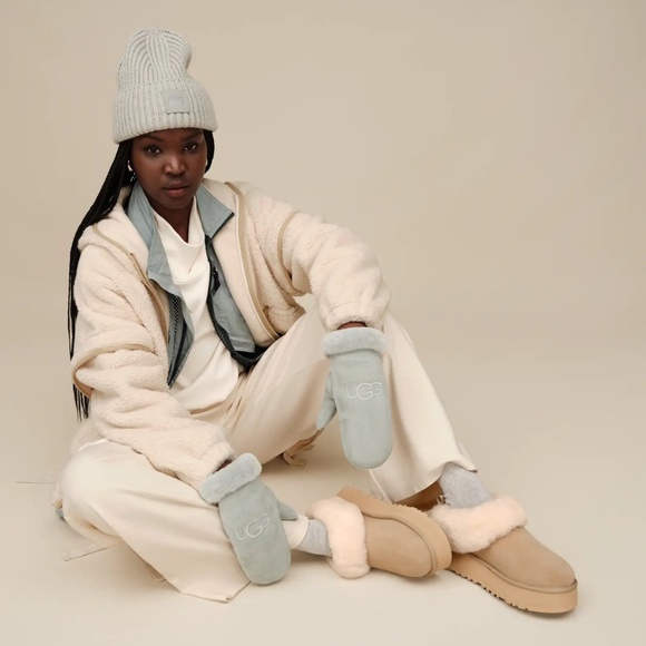 NWOT - Ugg Women's Tazzelle Slippers - Picture 9 of 9